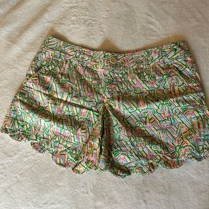 Lilly scalloped shorts